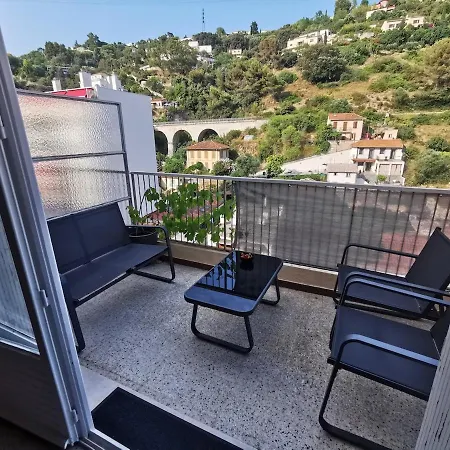 Looking For Space - 3 With Terrace شقة نيس
